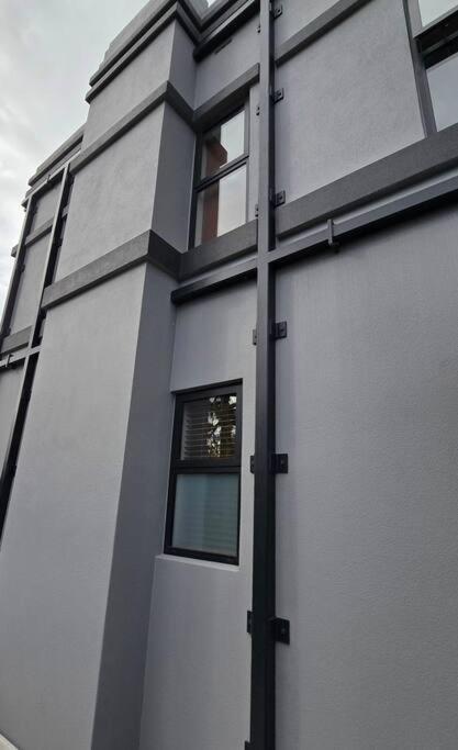 Apartment 5 - Haddin Court - Modern Loft Style Blenheim Buitenkant foto