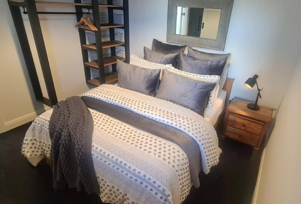 Apartment 5 - Haddin Court - Modern Loft Style Blenheim Buitenkant foto